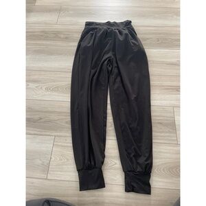 Amazon Womens Black Elastic Waistband Cuffed Joggers Pants Size Small‎